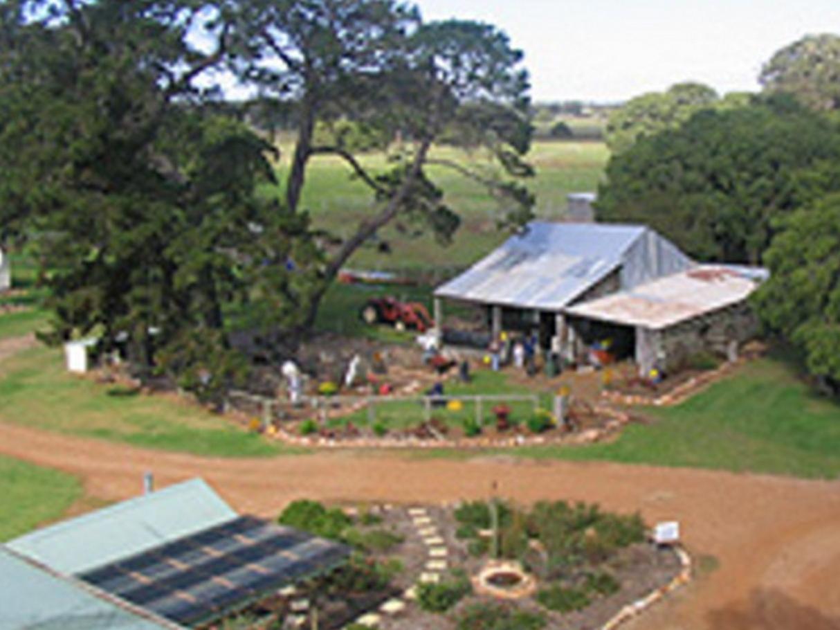 Sunflowers Animal Farm & Farmstay Margaret River Екстериор снимка