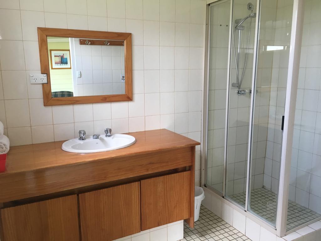 Sunflowers Animal Farm & Farmstay Margaret River Екстериор снимка